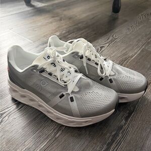 On Running Women’s cloud eclipse White and Gray Athletic Shoes
